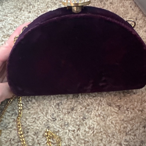 Carla Marchi deep purple velvet evening purse with rhinestone clasp - Picture 2 of 3